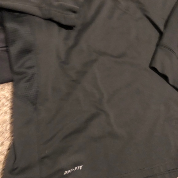 (2) - Men’s Nike Jackets - Picture 4 of 5